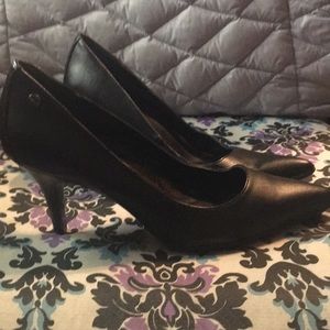 Black Calvin Klein heals